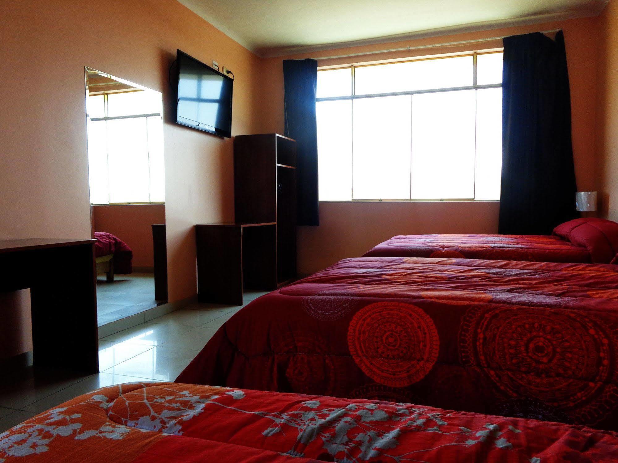 Hotel Colon Plaza Ica Buitenkant foto